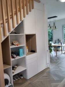 Agencement sous escalier